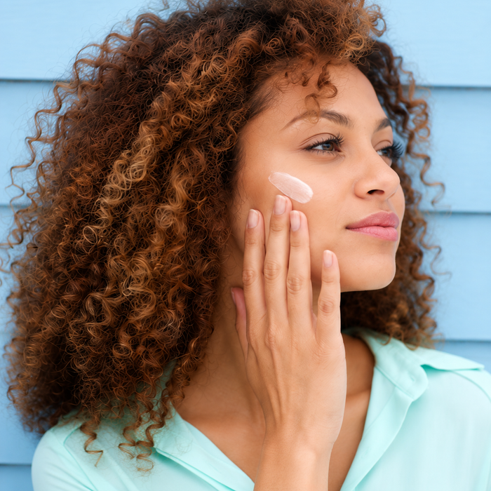 Strengthened Skin Barrier & Balanced Oil Production